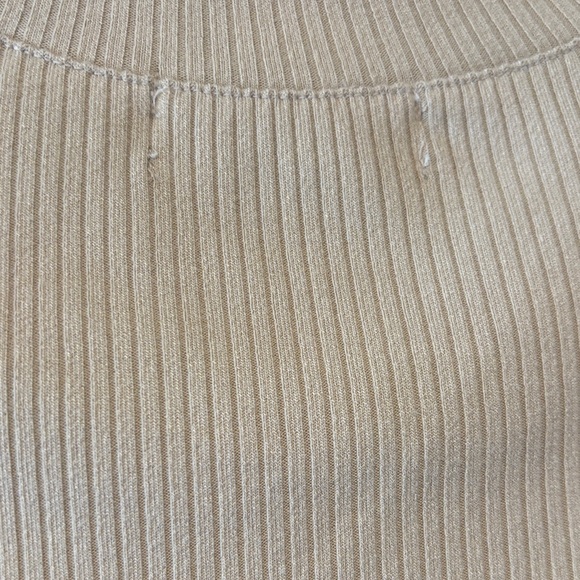 Urban Outfitters Beige Ribbed Short Sleeve Tee - Picture 7 of 8